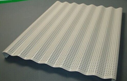 衝孔（kǒng）鋁單板